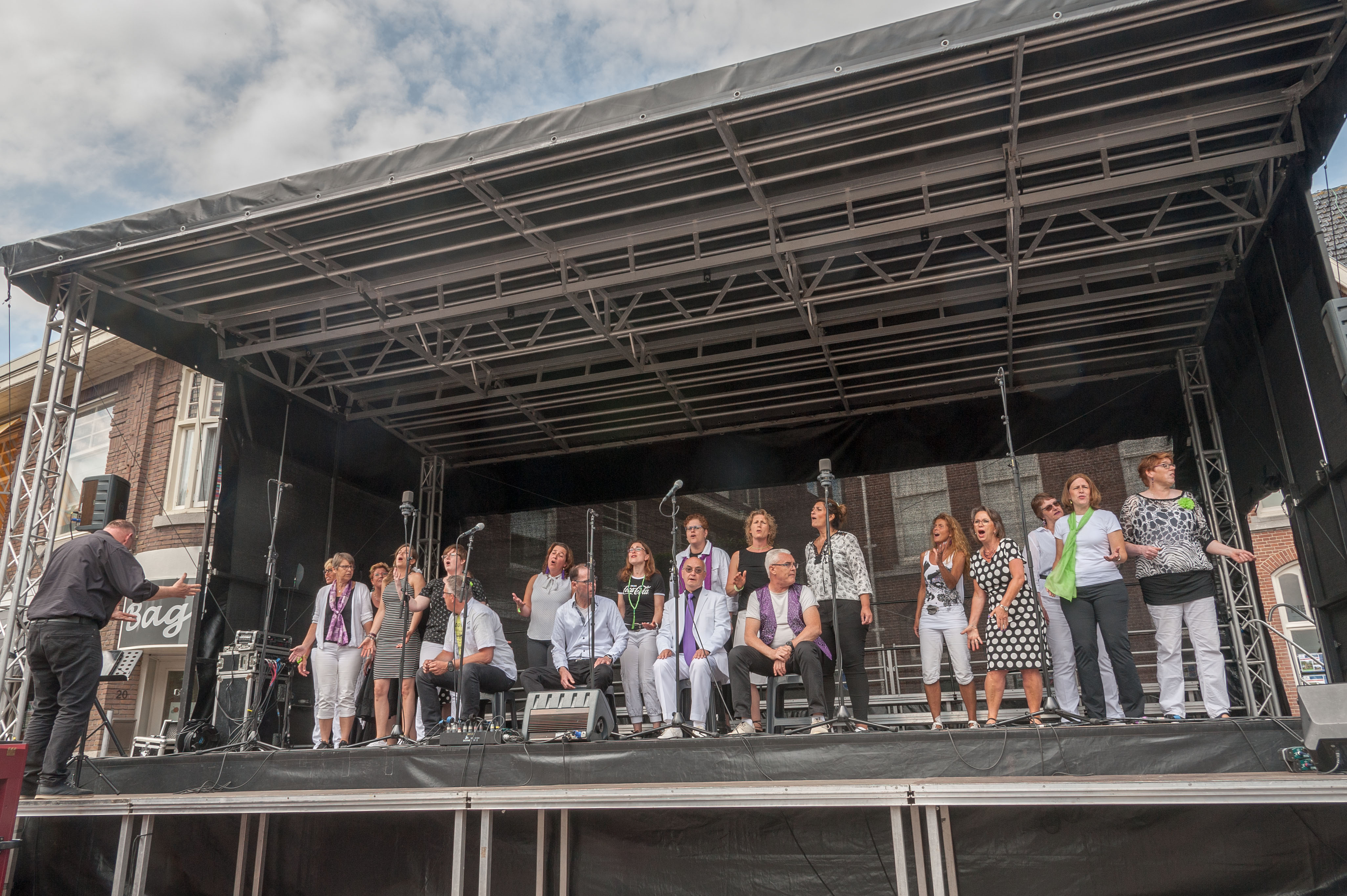 Binnenstebuiten winnaar Korenfestival Medemblik - Fotografie Robert Gieling