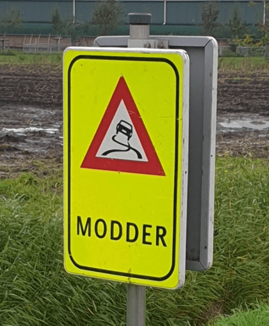 Modder zorgt voor spekgladde wegen