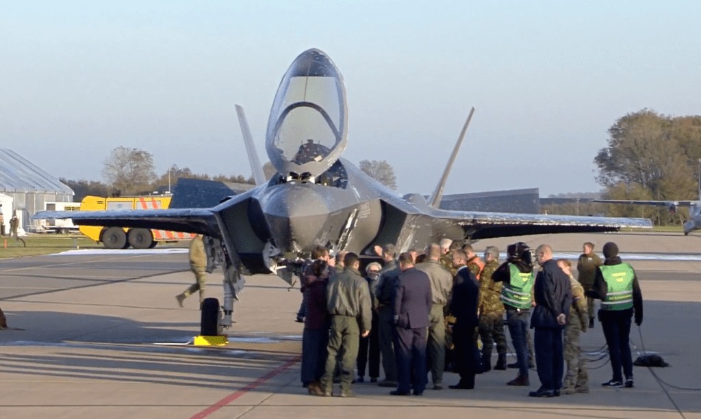 #FAA | VIDEO - Aankomst F-35 in Nederland - Historisch moment! #F35