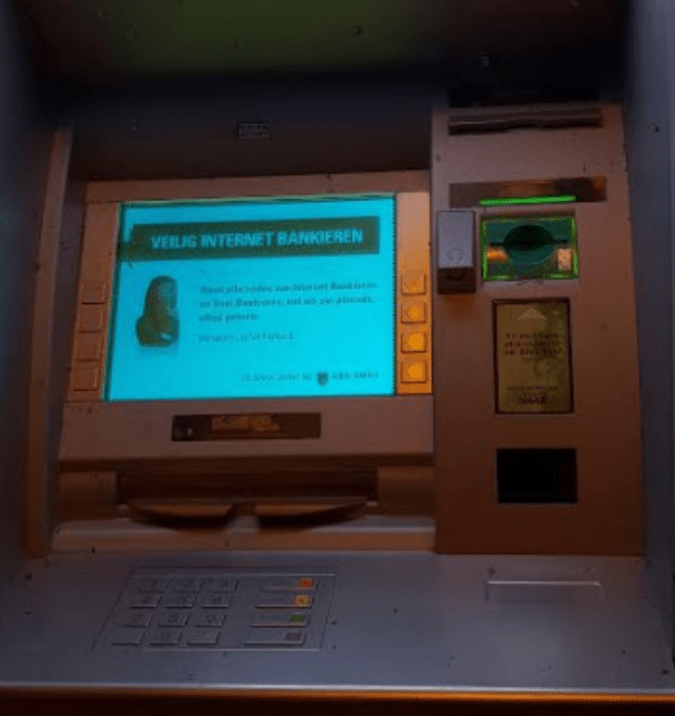 Laatste geldautomaat in Andijk buiten bedrijf door noodmaatregel bank - dorpsraad wil oplossing