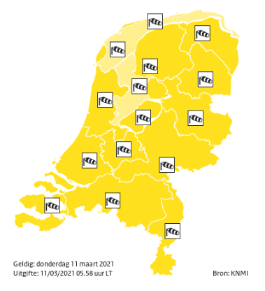 KNMI: In de loop van de ochtend (zeer) zware windstoten
